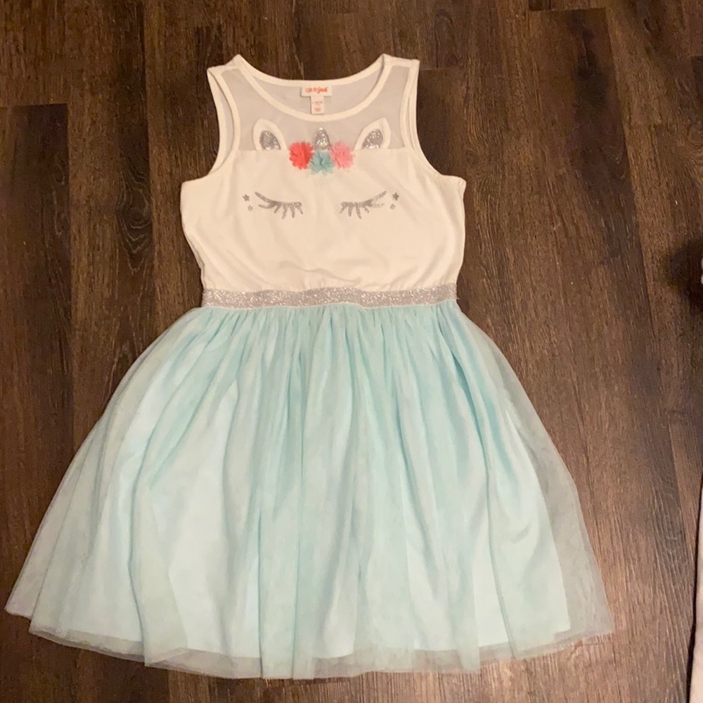 Really cute never worn